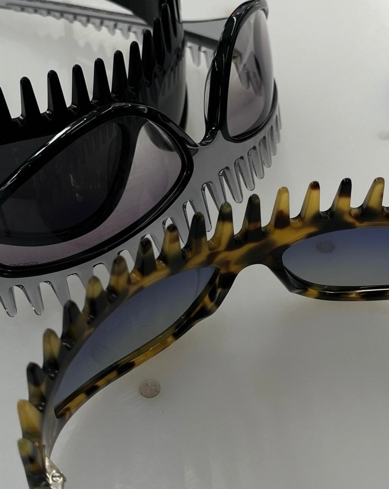 Design By C Comb Sunnies